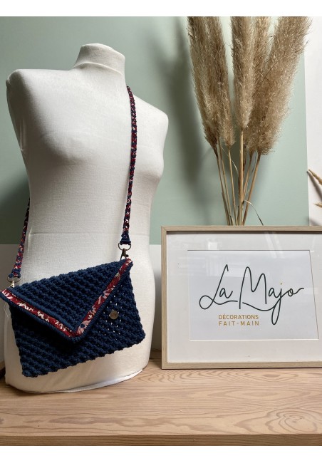 Sac pochette en macramé et tissu