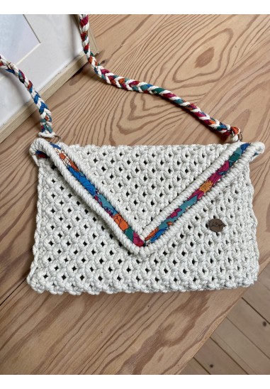 Sac pochette en macramé et tissu