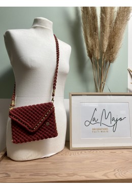 Pochette en macramé avec...